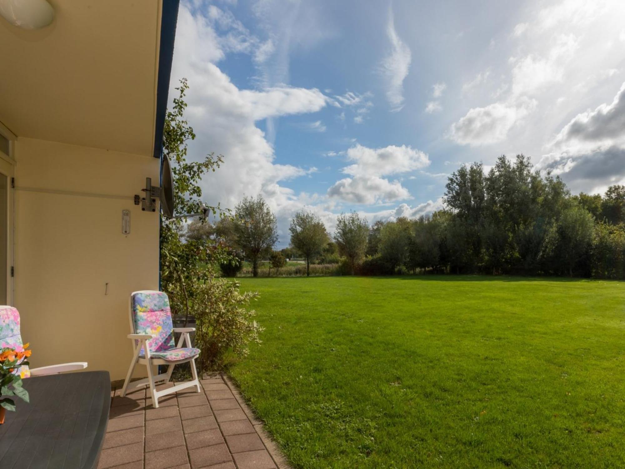 Attractive Apartment Near Vlissingen Beach Екстериор снимка